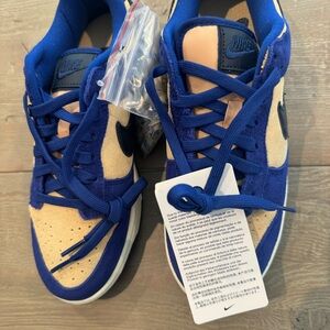 2023
Wmns Dunk Low LX 'Blue Suede'
